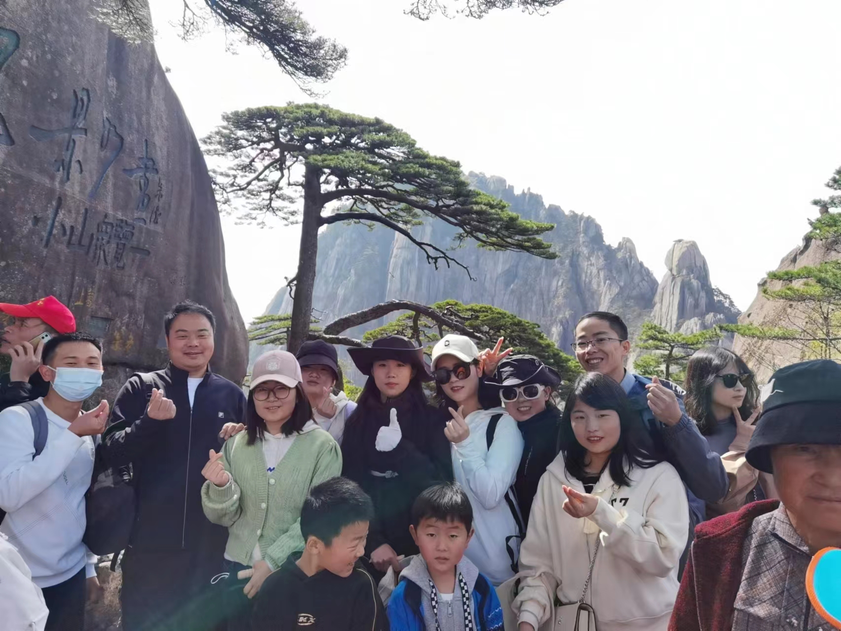 艳妇厨房激情偷换